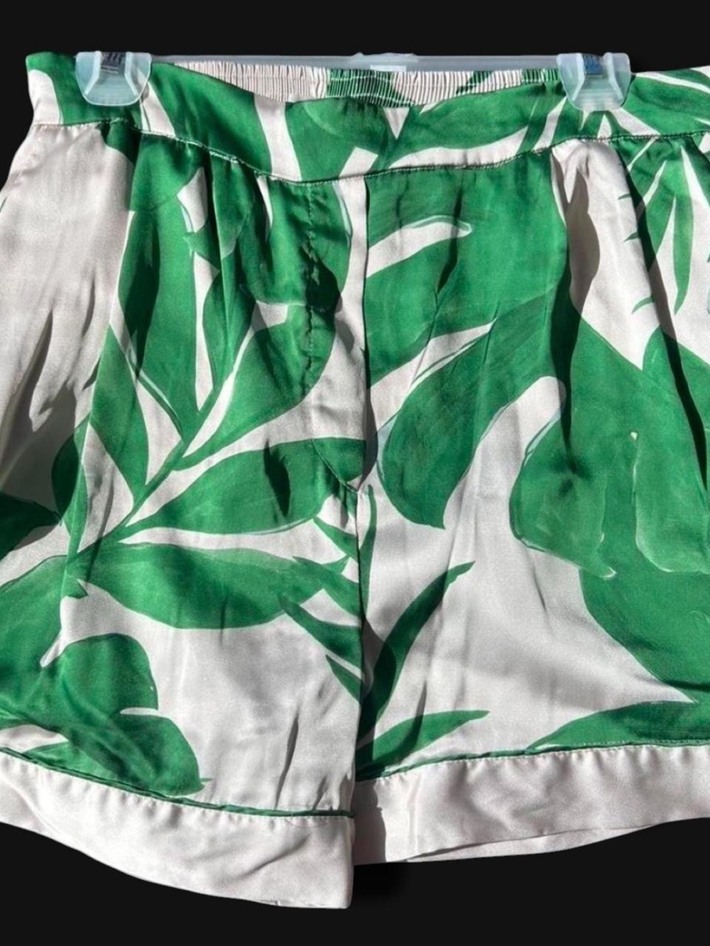 Green & White Leaf-Print Women’s Satin Shorts